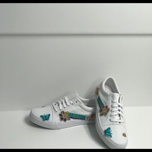 Bedazzled White Canvas Sneakers